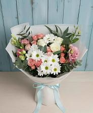 Букет цветов из:  Розы, Лизиантусы и Хризантемы в Жирновске
