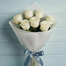 Букет 7 Белых роз Эдлесс Лав в Жирновске