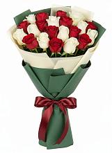 Букет Микс из красных и белых роз #REPLACE_PRED# Жирновске