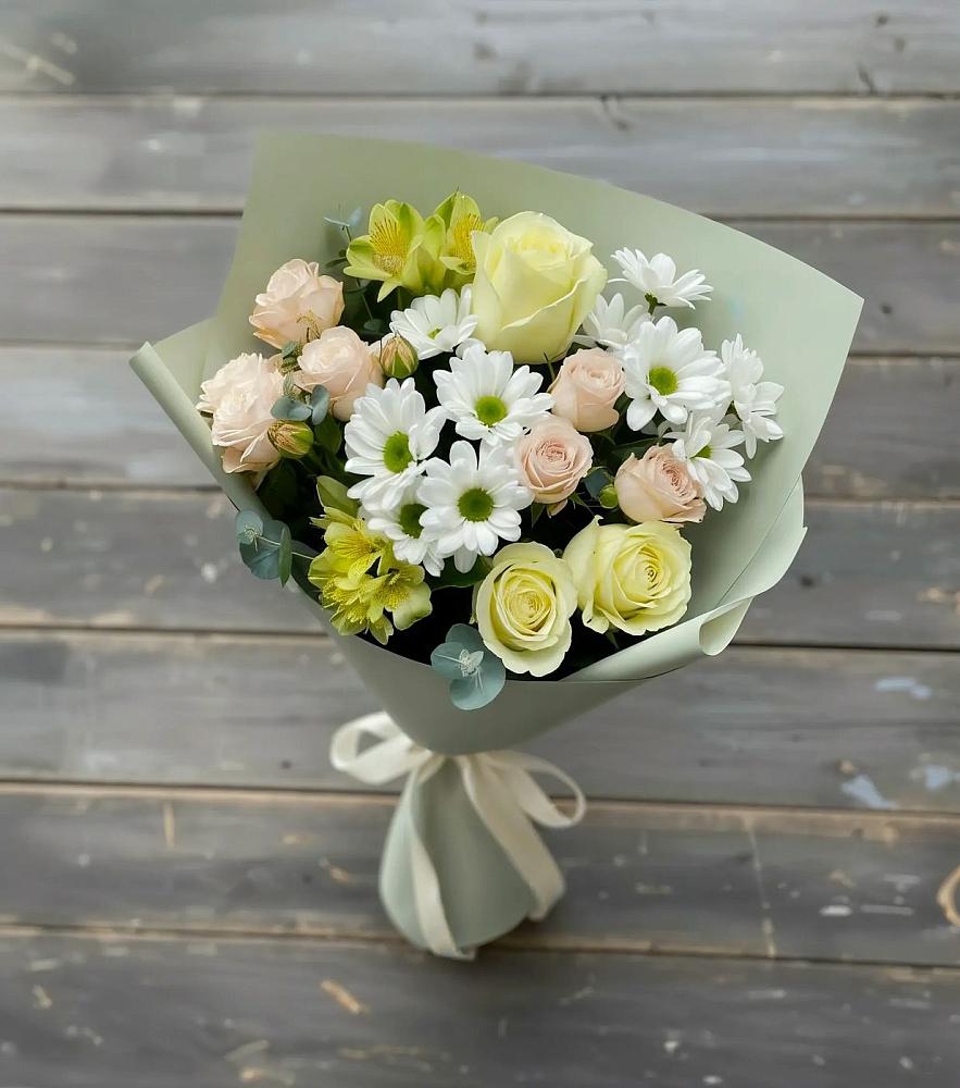 Букет цветов из: Альстромерии, Розы и Хризантемы в Жирновске