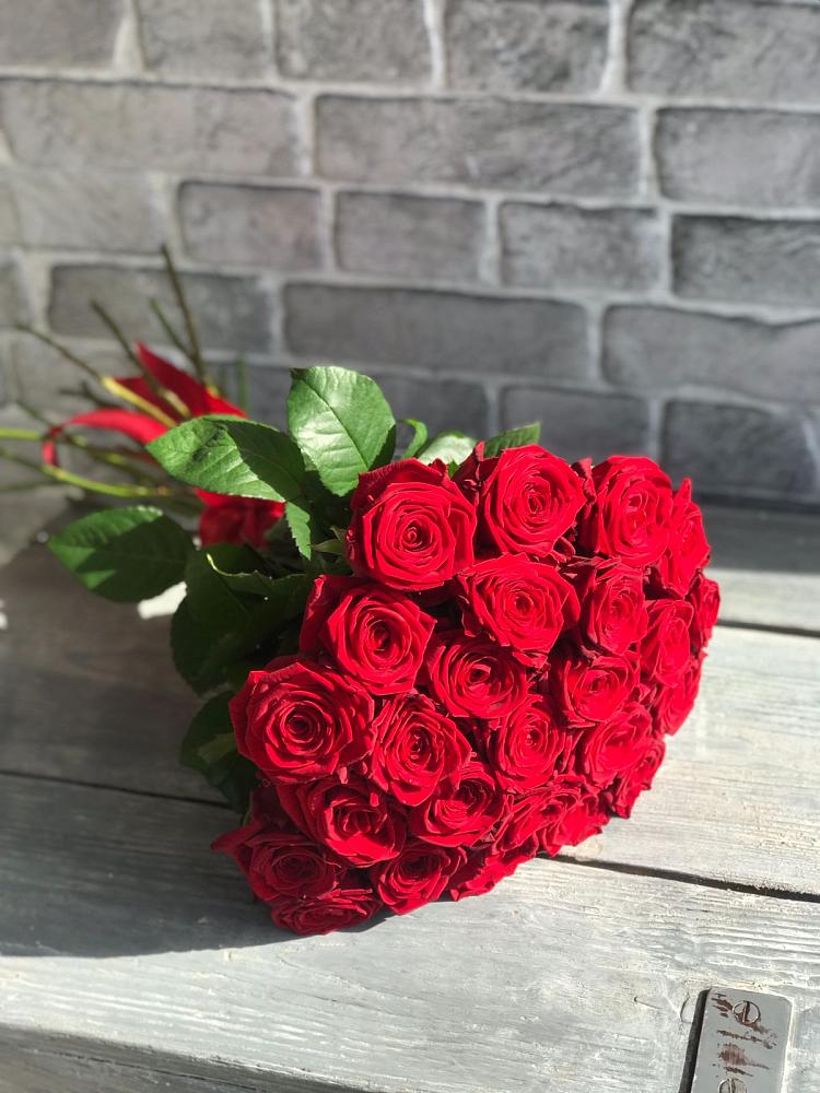 Букет Красные розы Фридом в Жирновске