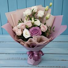 Букет цветов из:  Розы и Лизиантусы в Жирновске
