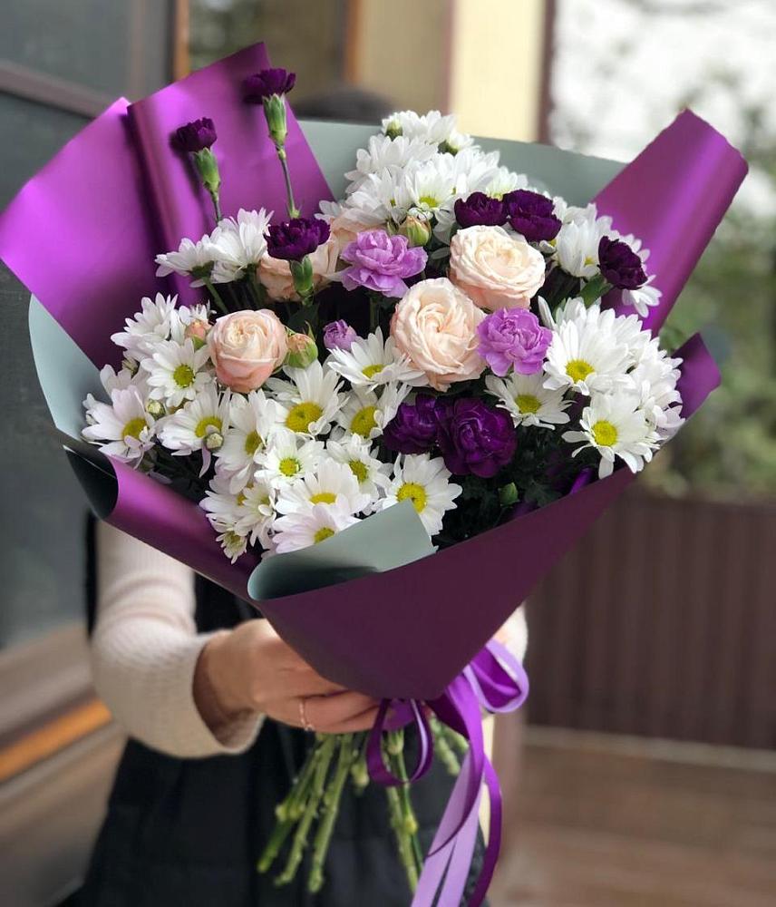 Букет цветов из: Хризантемы, Гвоздики и Розы в Жирновске