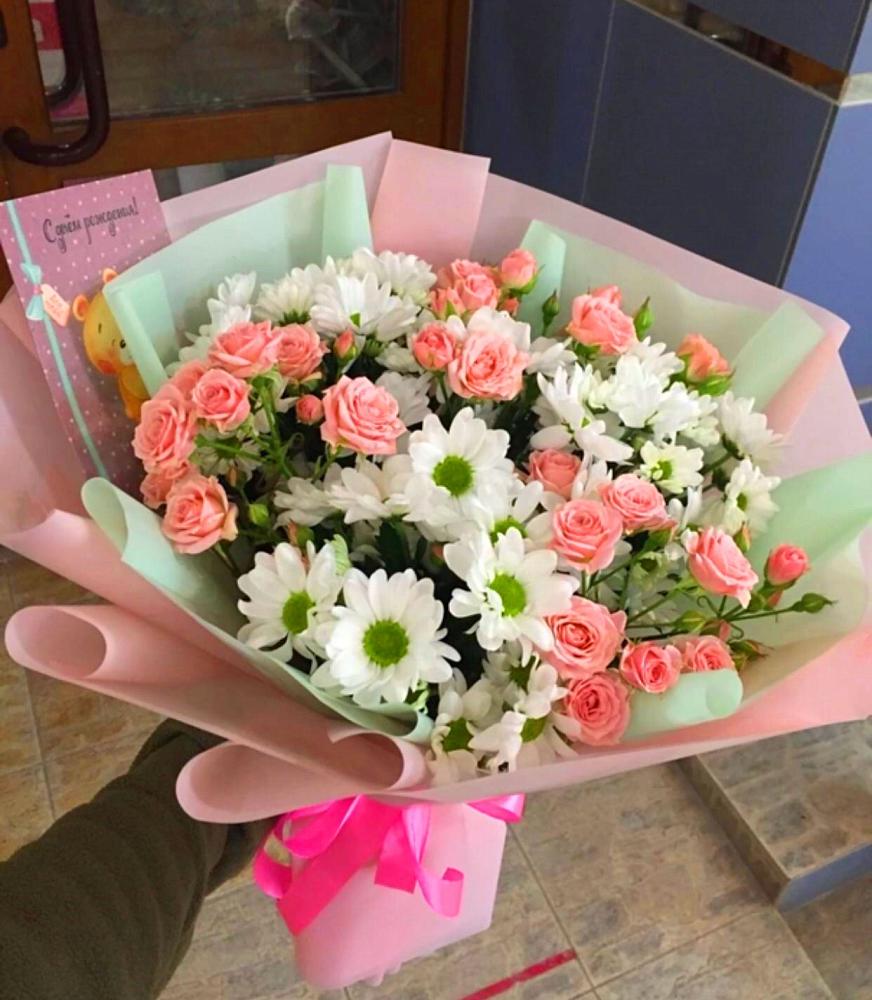Букет цветов из: Розы и Хризантемы в Жирновске