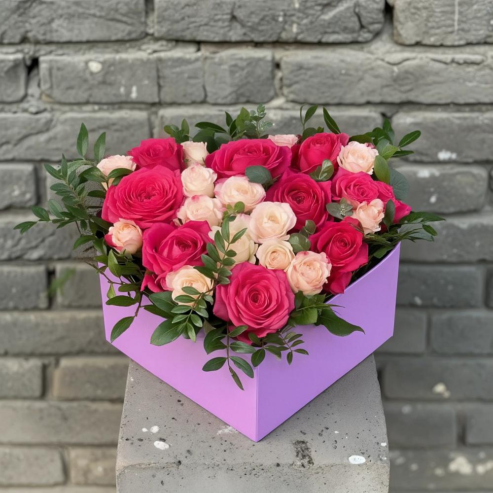 Цветочная композиция из Розы в коробке в Жирновске