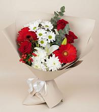 Букет цветов из:  Розы, Хризантемы, Герберы и Лилии в Жирновске