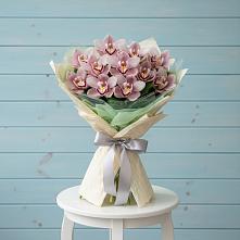 Букет цветов из:  Орхидеи и Розы в Жирновске