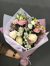 Букет цветов из:  Альстромерии, Розы и Лизиантусы #REPLACE_PRED# Жирновске