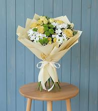 Букет цветов из:  Хризантемы и Розы в Жирновске