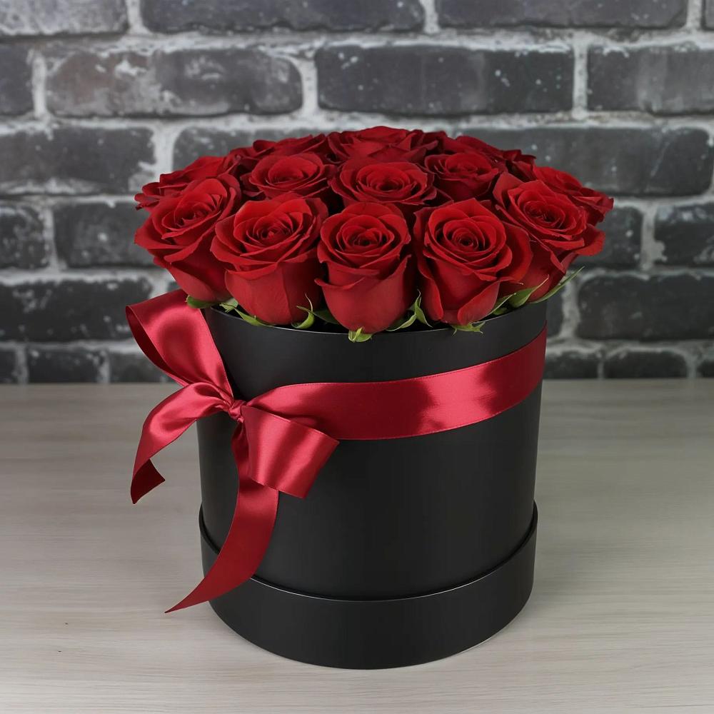 Цветочная композиция из Розы в шляпной коробке в Жирновске