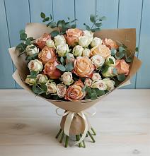Букет цветов из:  Альстромерии и Розы в Жирновске